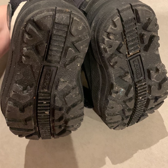 Sorel size 5 TODDLER snow boots - Picture 3 of 3